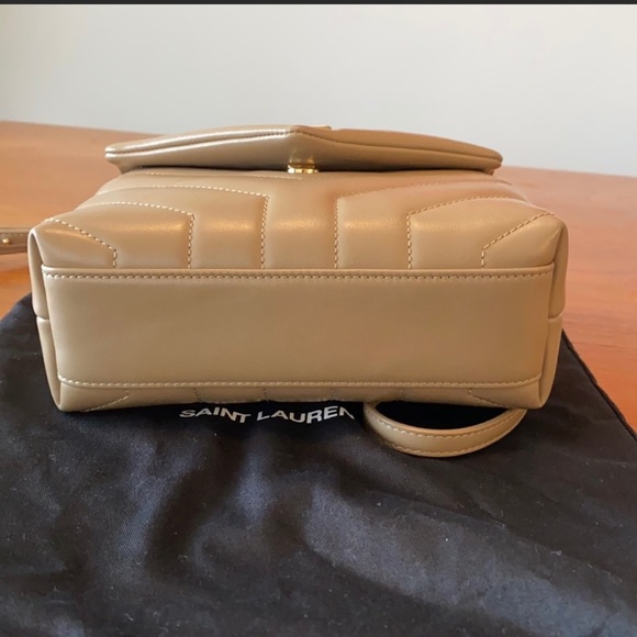 **SOLD** YSL - Saint Laurent Toy Loulou Crossbody Bag - Picture 3 of 8